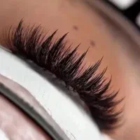 اکستنشن و لیفت مژه و ابرو