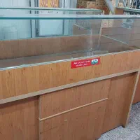 میز فروشگاه و تلویزیون پاناسونیک