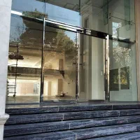 تجاری 140متری/تاپ لوکیشن/مرداویج