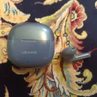 ایرپاد تک گوش