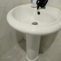 ابگرمکن دیواری برقی بدونه مخزن ودوعدد روشویی|آبگرمکن، پکیج، شوفاژ|قشم, |دیوار