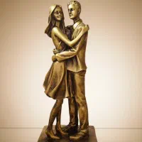 مجسمه دکوری پسر و دختر چتری مجموعه ۳ عددی