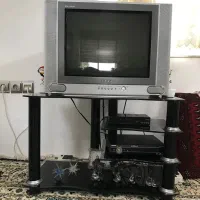 تلویزیون ۲۱ اینچ و دیجیتال و میز تلویزیون