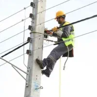 برقکار ،برقکاری تعمیرات بالا رفتن پایه