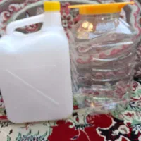 بطری و دبه|ظروف نگهدارنده، پلاستیکی، یک‌بارمصرف|قروه, |دیوار