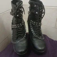 چکمه مجلسی|کیف، کفش، کمربند|بافق, |دیوار