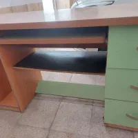 میز تحریر بزرگ