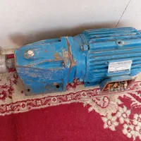 موتور سه فاز همرا با گیربکس