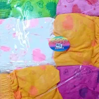 شورت زنانه ودخترانه|لباس|کاشان, فین بزرگ|دیوار