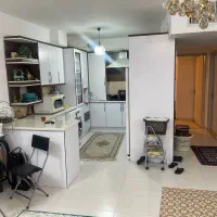 زیتون ۷۸ متر همکف حیاط دار