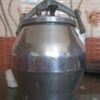 دیگ زودپز نو و بزرگ