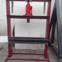 پرس دستی،میز کار و خرک