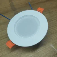 هالوژن ۷ وات