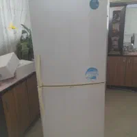 یخچال و فریزر فروزان