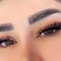 اکستنشن و کاشت و لیفت حرفه‌ای با قیمت منصفانه