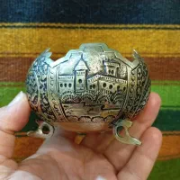 قنداق فرنگی ‌ورشو موزه‌ی