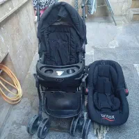 یک عدد کالسکه همراه  با کریر