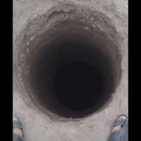 چاه کن چاه اب