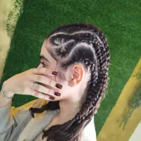 انجام تمام خدمات زیبایی با تخفیف ویژه 50درصدی|خدمات آرایشگری و زیبایی|خرم‌آباد, |دیوار