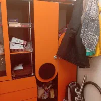 ۲عدد کمد لباس بچه ،و ی عدد کمک اویز دار و کشو دار