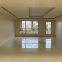 ۱۷۰متر کلیدنخورده رو به حیاط/۲پارکینگ بدون مشابه