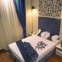 کنار حرم مطهر رضوی
