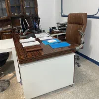 میز و صندلی اداری در حد نو