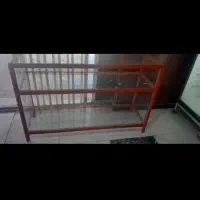 ویترین شیشه ای