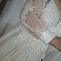 لباس عروس|لباس|رباط‌کریم, الارد|دیوار