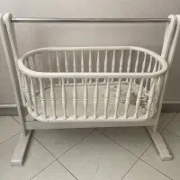 تخت کنار مادر چوبی