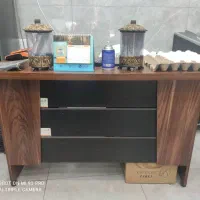 میز تحریر یا میز دخل