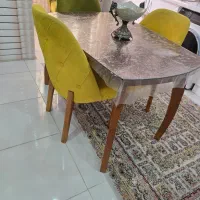 میز ناهارخوری