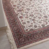 قالی نو تازه پلاستیکشو دراوردم