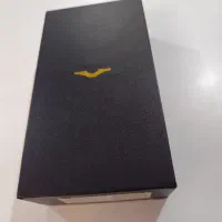 یک دستگاه گوشی VERTU V77 تاشو نو