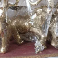 مجسمه و دکوری برنجی