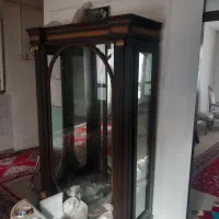 یک عدد بوفه تمیز یک عددقفسه|بوفه، ویترین، کنسول|باسمنج, |دیوار