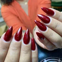 اموزش کاشت ناخن