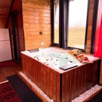کلبه سوئیسی نوساز کوچصفهان ویو شالیزار