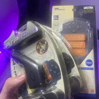 پی اس پی کارکرده، تعدادی لوازم جانبیPSP قاب، شارژر