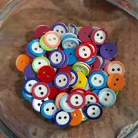 دکمه رنگی|لوازم خیاطی و بافتنی|خرم‌آباد, |دیوار