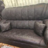 مبلمان چرم در حد نو|مبلمان خانگی و میز عسلی|تهران, جنت‌آباد شمالی|دیوار