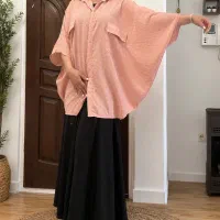 تعدادی لباس زنانه و شومیز و شلوار