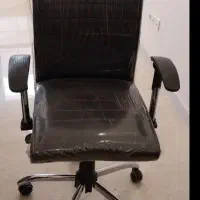 صندلی اداری کارمندی کاملا نو
