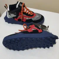 کفش بچه گانه وارداتی کاملا نو استفاده نشده