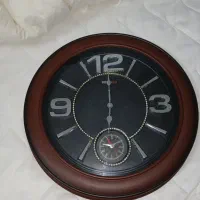 ساعت دیواری