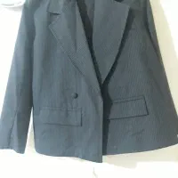 به تعدادی بارونی نو      زنانه کوتاه به فروش میرسد