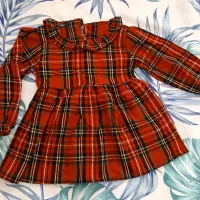 تعدادی لباس دخترانه بچه گانه در حد نو