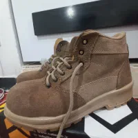 کفش ایمنی چرم مخصوص کوهنوردی و کوهستان|کیف، کفش، کمربند|دهدشت, |دیوار