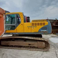 بیل مکانیکی ولوو ۲۴۰