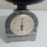 ترازو آشپزخانه سالم و نو